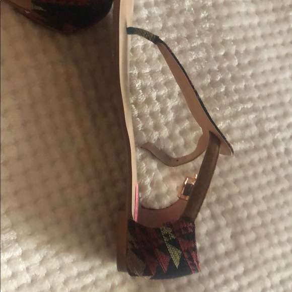 Shoes - Picture 3 of 3